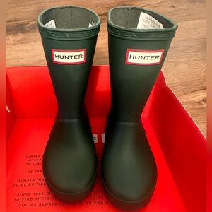 Hunter size 7 kids rain boots